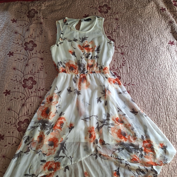 As U Wish| Floral Dress Size S - Picture 2 of 16